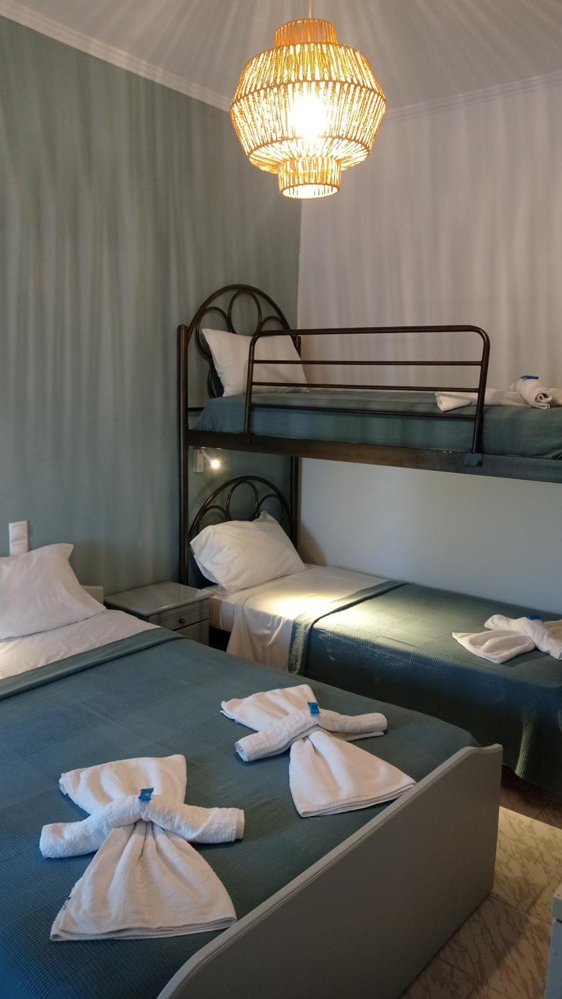Acheron Rooms Preveza Esterno foto